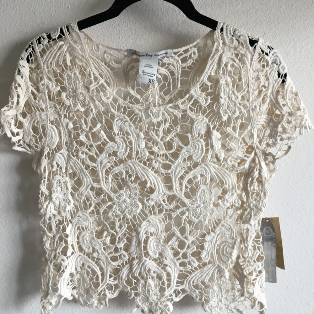 NWT Lace Crop Top